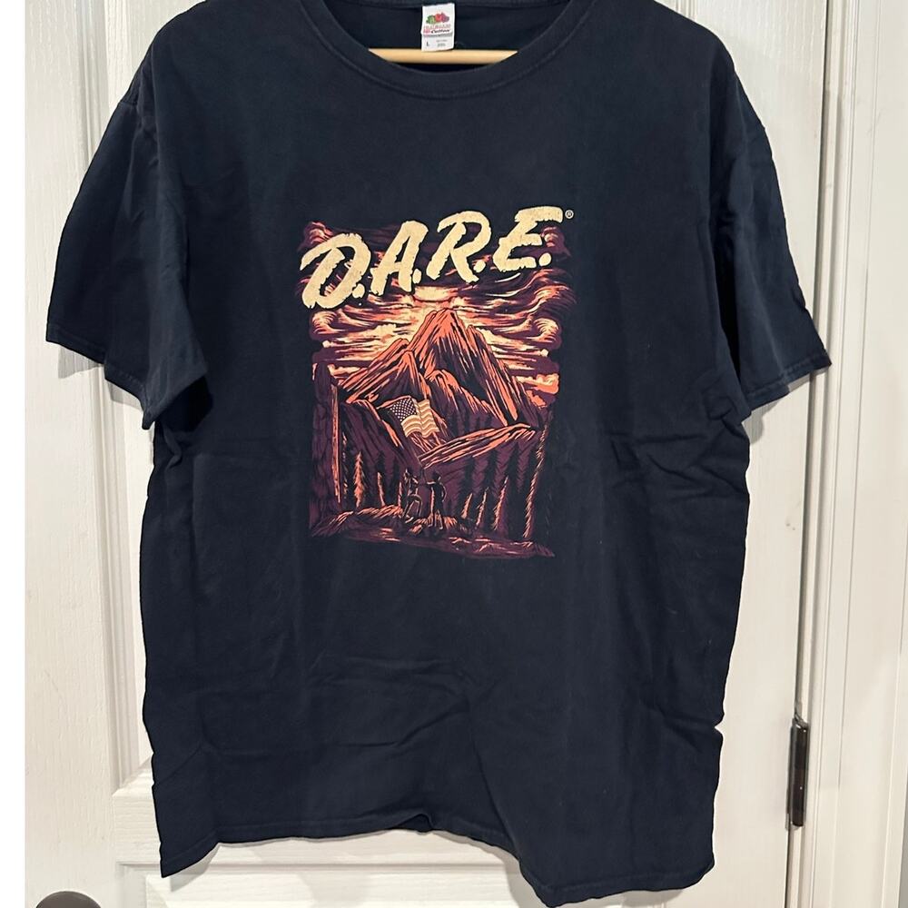 Vintage DARE Black tshirt size large Mountains American flag